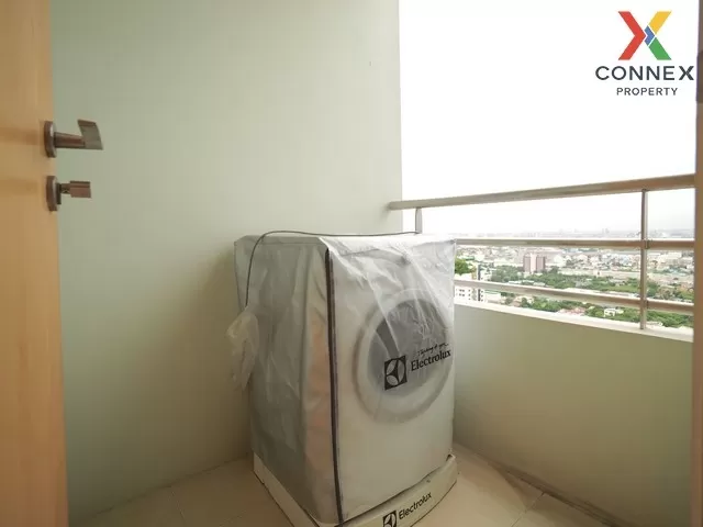 FOR RENT condo , Wind Ratchayothin , high floor , BTS-Phahon Yoth FOR RENT condo , Wind Ratchayothin , high floor , BTS-Phahon Yoth